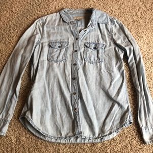 Banana Republic Denim Blouse Size Medium